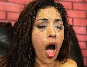 latinathroats_videos_crystal_lopez