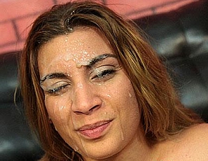 latinathroats_videos_danielle_sky